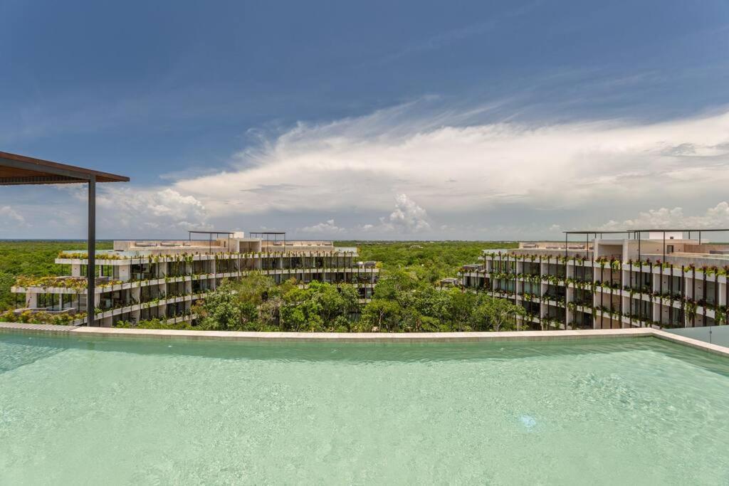 Cozy Aparment Pool View